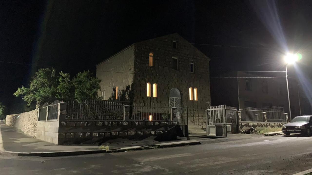Mitane Hotel Sisian Luaran gambar